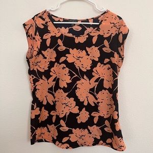 The Limited floral cap short sleeve blouse